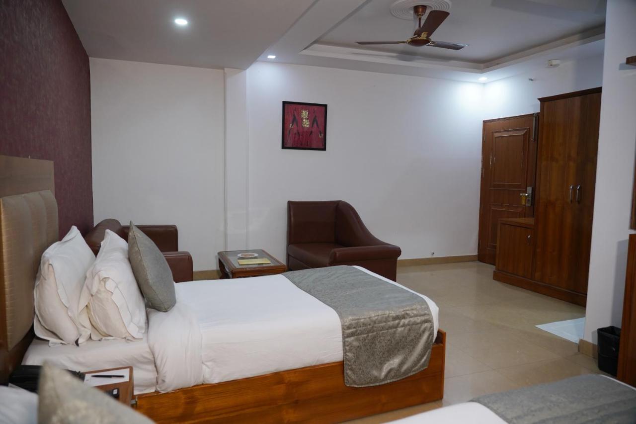 The Lohmod - Boutique At Delhi Airport Hotel New Delhi