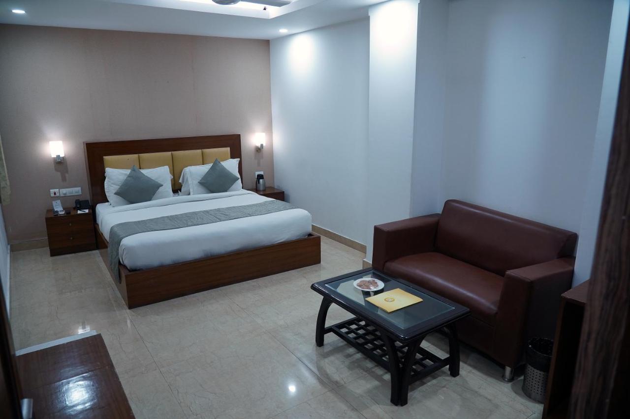 Hotel The Lohmod - Boutique At Delhi Airport 4*