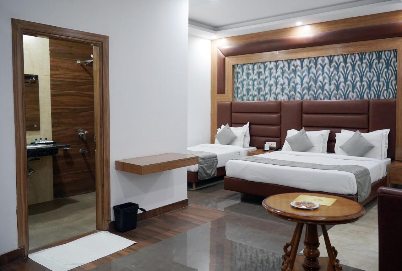 The Lohmod - Boutique At Delhi Airport New Delhi