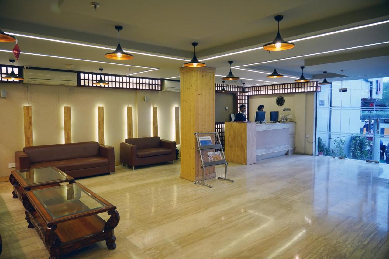 The Lohmod - Boutique At Delhi Airport Hotel