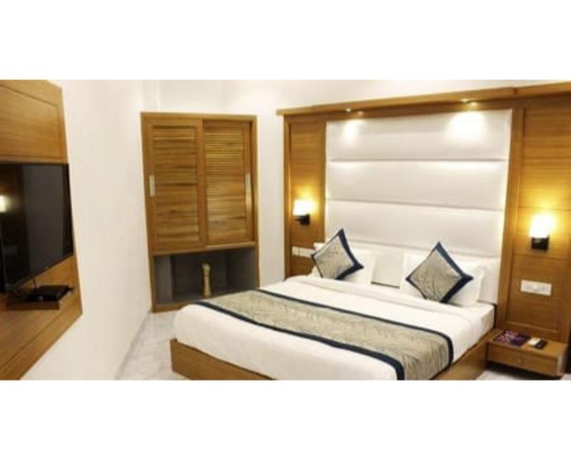 The Lohmod - Boutique At Delhi Airport New Delhi