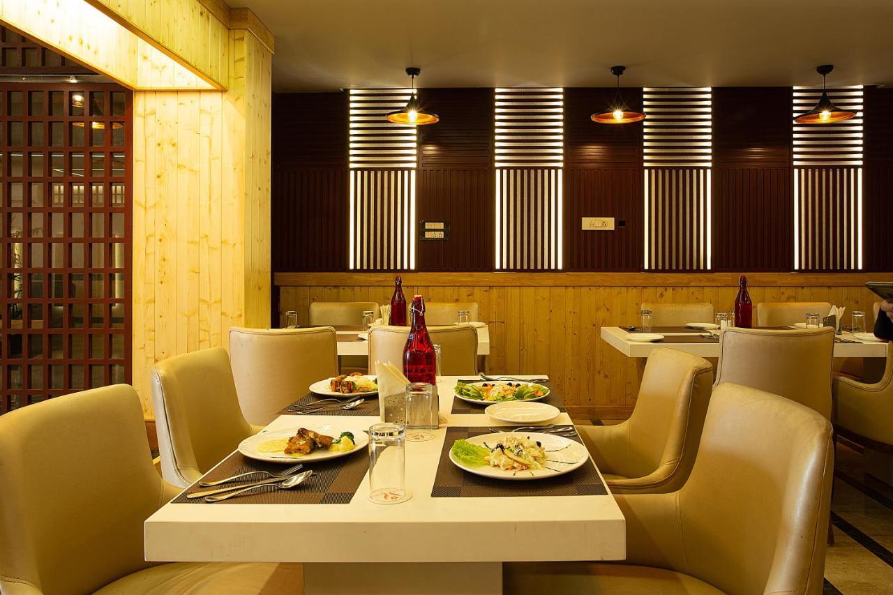 The Lohmod - Boutique At Delhi Airport Hotel 4*